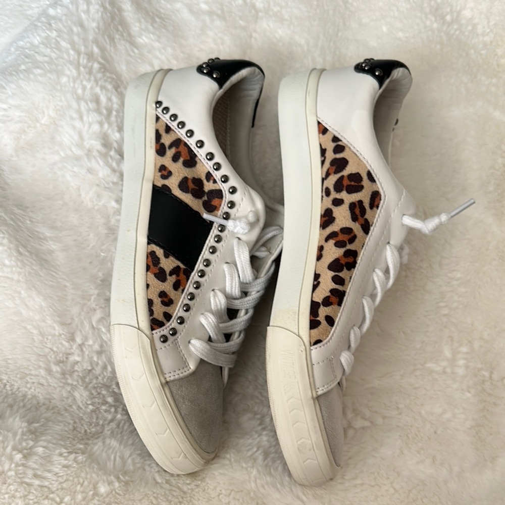 Vintage Havana White and Gray Sneakers Classic Design - Picture 3 of 5